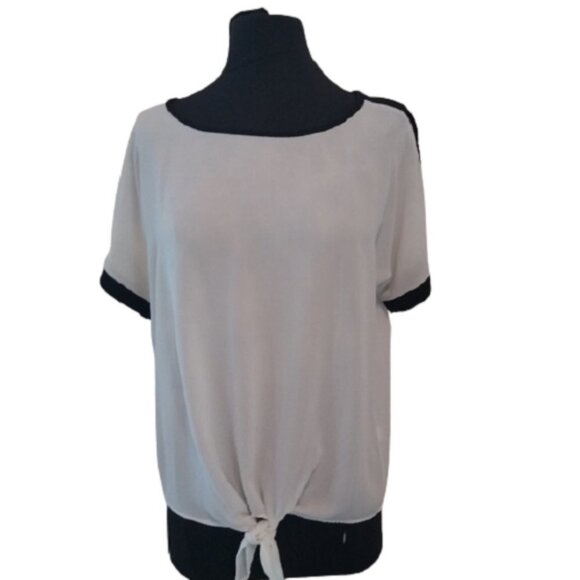 Investments Tops - Investments Career Black/White Tie Front Blouse, Size Medium